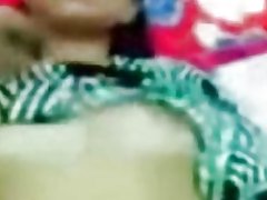 मलय-busty शर्मीली-शर्मीली बिल्ली